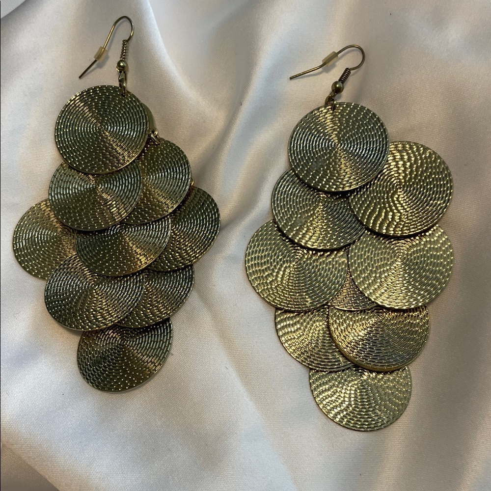 Elegant Gold Disc Earrings